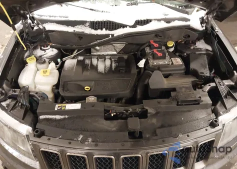 2016 Jeep Compass 75Th Anniversary z USA, uszkodzony, nr VIN 1C4NJDBB0GD673852